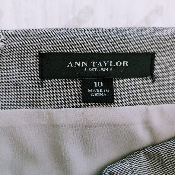 Ann Taylor Pencil Skirt Set - Black and Gray - Picture 4 of 9